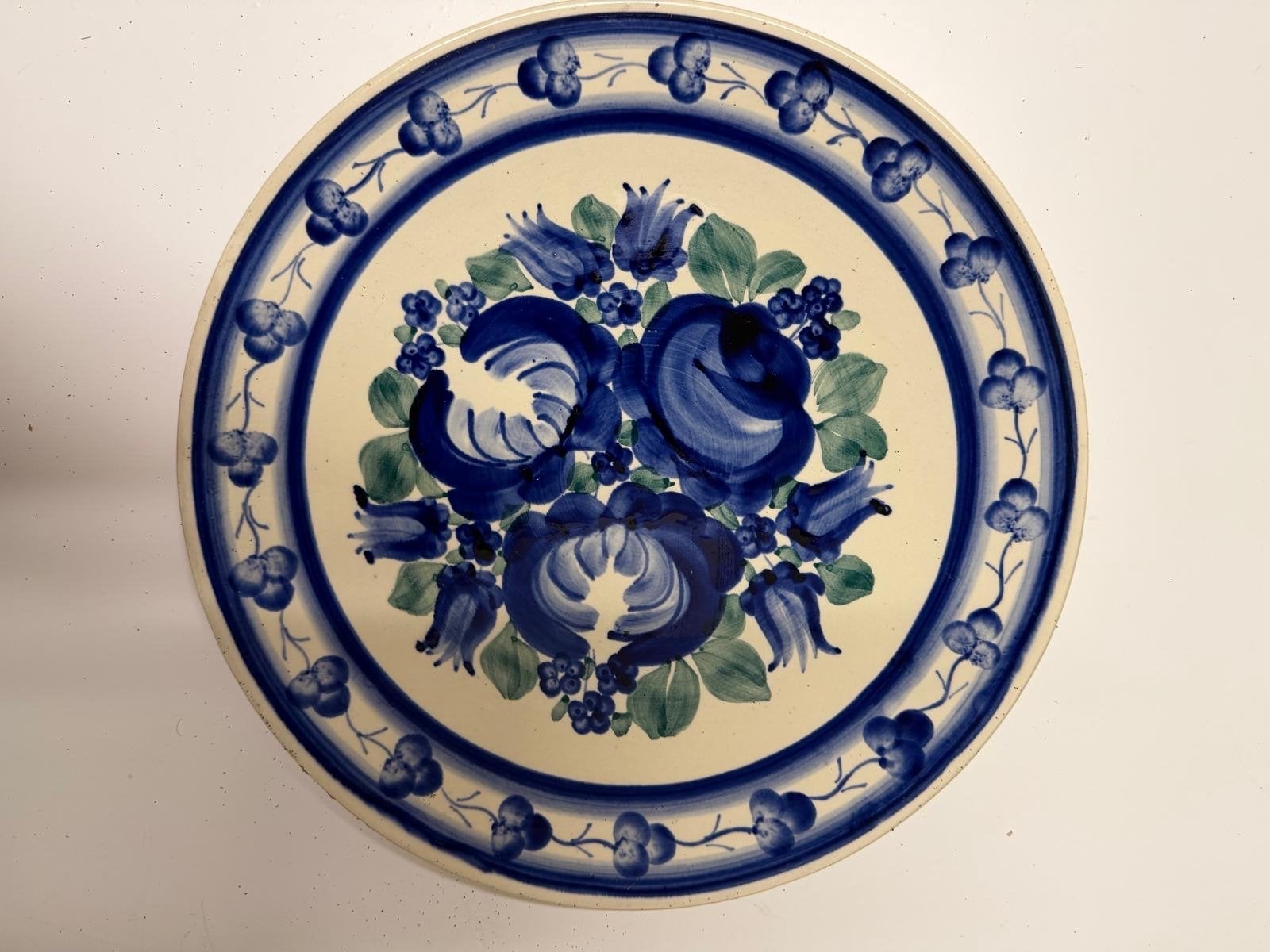 Keramisch bord met blauw bloemmotief, Ophalen