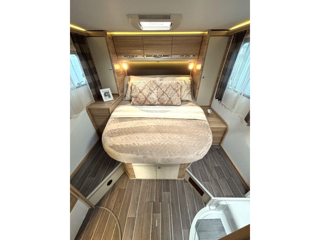 Adria Coral Platinum S 690 SC QUEENSBED ALKO LUCHTVERING, Caravans en Kamperen, Campers, Fiat, 7 tot 8 meter, Bedrijf, Tot en met 3