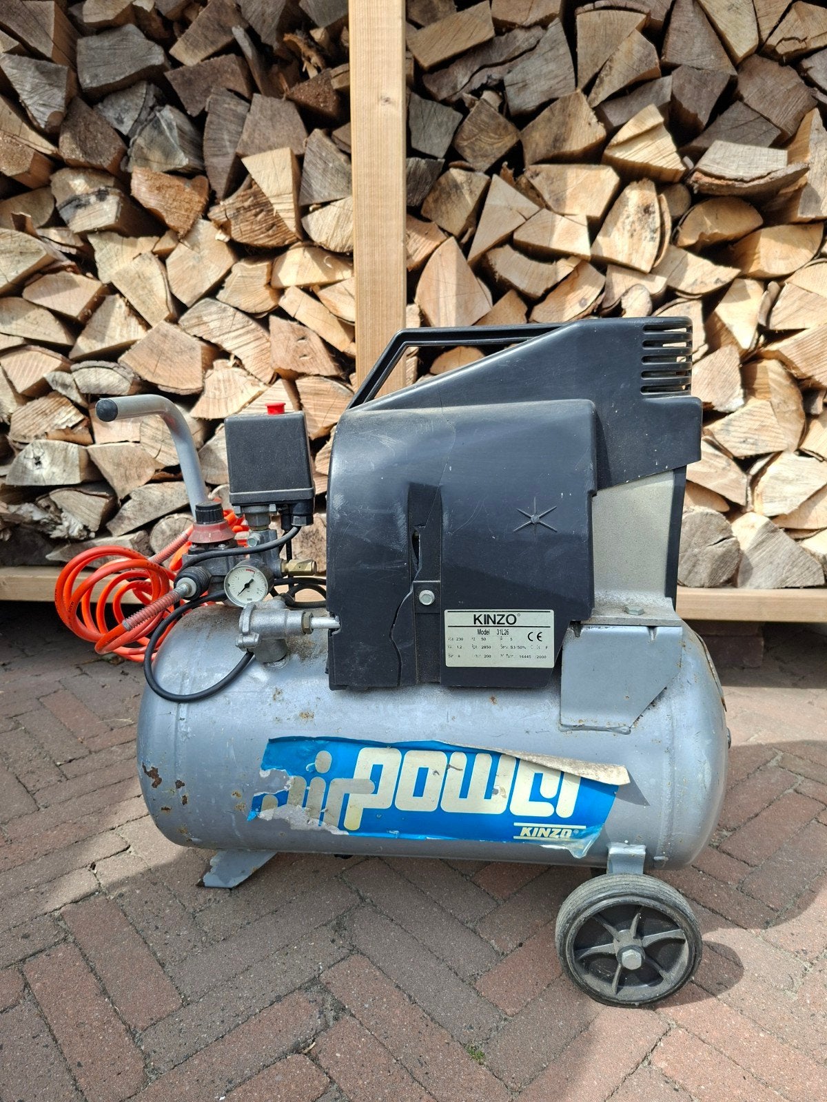 Kinzo Airpower Compressor 31L26 - Gebruikt, Ophalen, Gebruikt, Minder dan 200 liter/min, 25 tot 100 liter