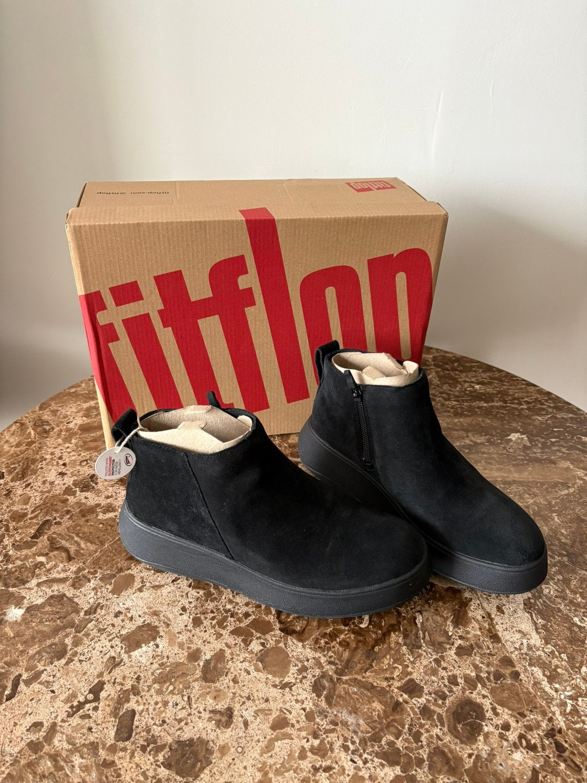 Fit flop suede enkellaarzen plateauzool - maat 38 - nieuw, Zwart, Lage of Enkellaarzen, Nieuw, Ophalen of Verzenden