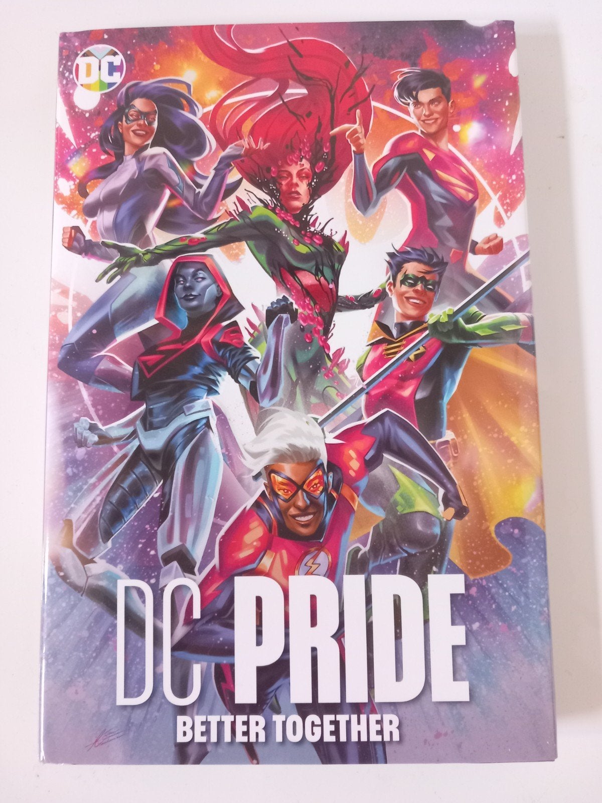 DC Pride - Better together (Nijmegen oost), Meerdere comics, Ophalen of Verzenden, Zo goed als nieuw, DC Comics