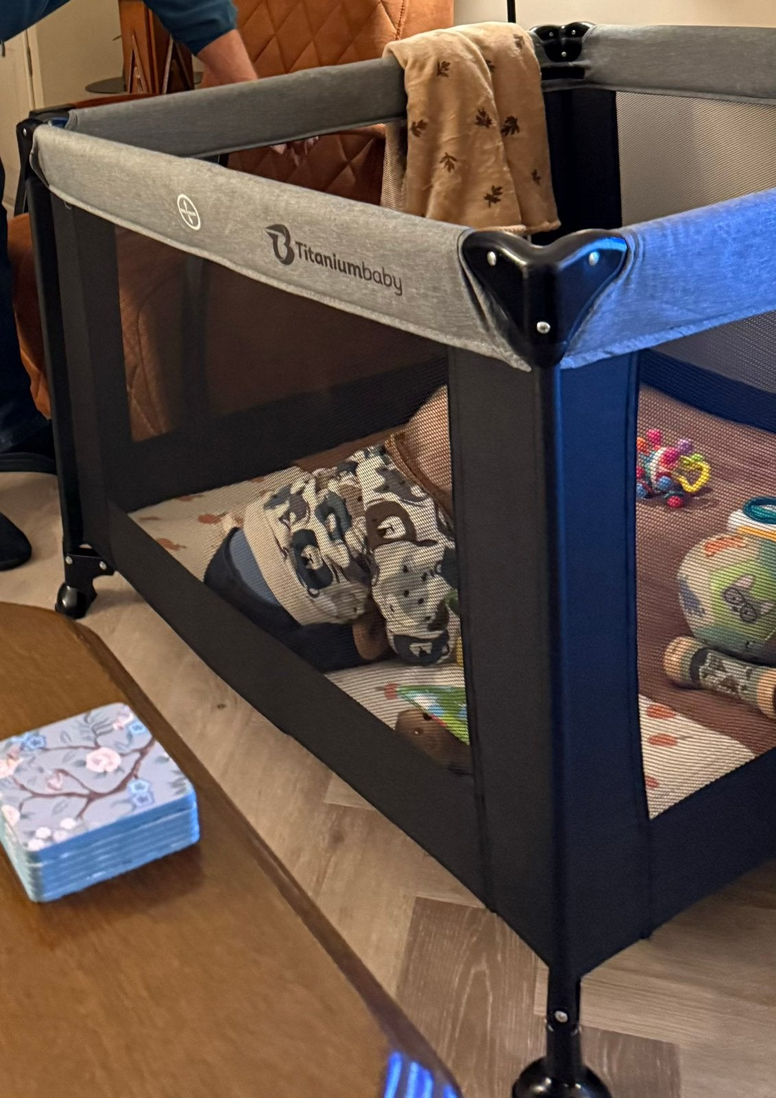 Opvouwbare box, Ophalen, Zo goed als nieuw