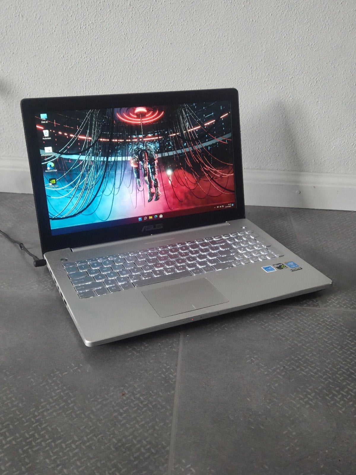 Snelle laptop Asus i7
250gb ssd
8gb ddr3, 2 tot 3 Ghz, 15 inch, Intel® Core™ i7 , Ophalen of Verzenden