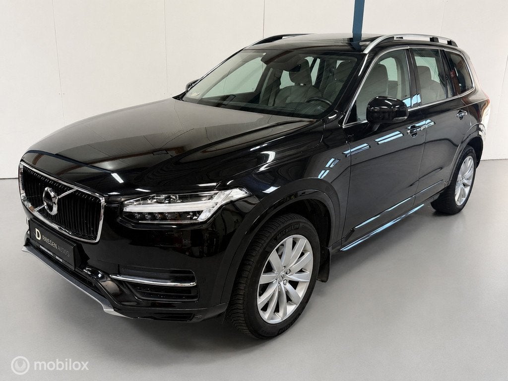 Volvo XC90 2.0 T5 AWD Momentum 7-ZITPLAATSEN / PANO, Auto's, Volvo, Gebruikt, 1969 cc, 1898 kg, 7 stoelen