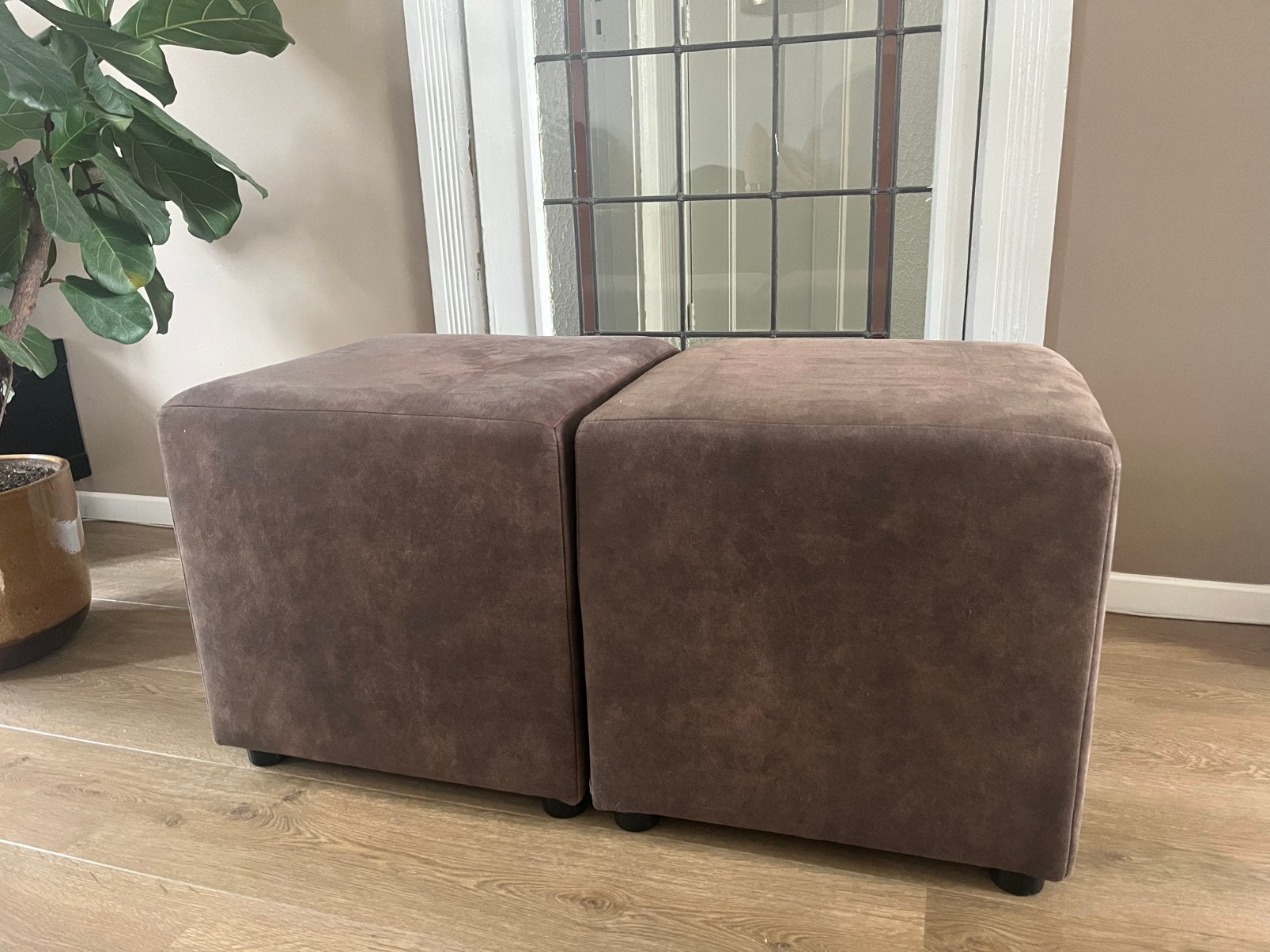 Bruine stoffen hockers (2), Huis en Inrichting, Banken | Voetenbanken en Poefen, Ophalen, Minder dan 50 cm, Vierkant, Minder dan 50 cm