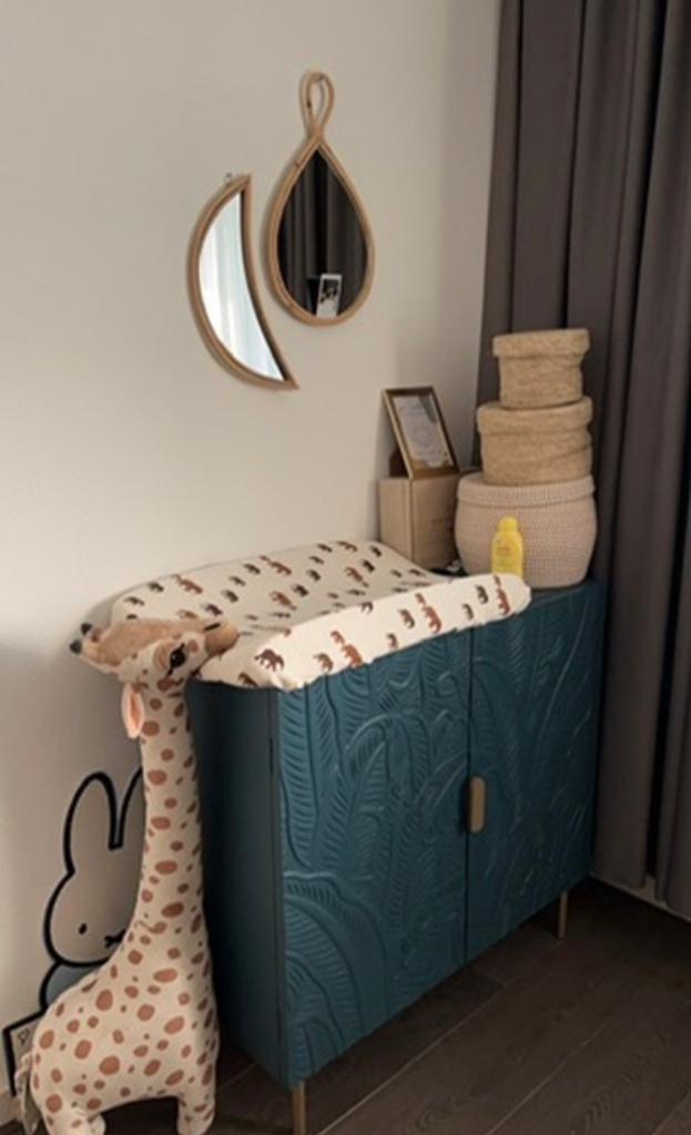 Commode / dressoir / kast, Kinderen en Baby's, Kinderkamer | Bedden, Ophalen of Verzenden, Zo goed als nieuw, Minder dan 140 cm