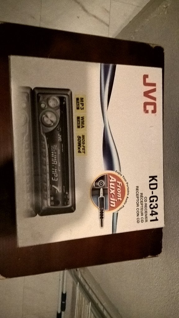 TE koop aangeboden mooi JVC auto cd radio speler nieuw, Ophalen of Verzenden, Nieuw