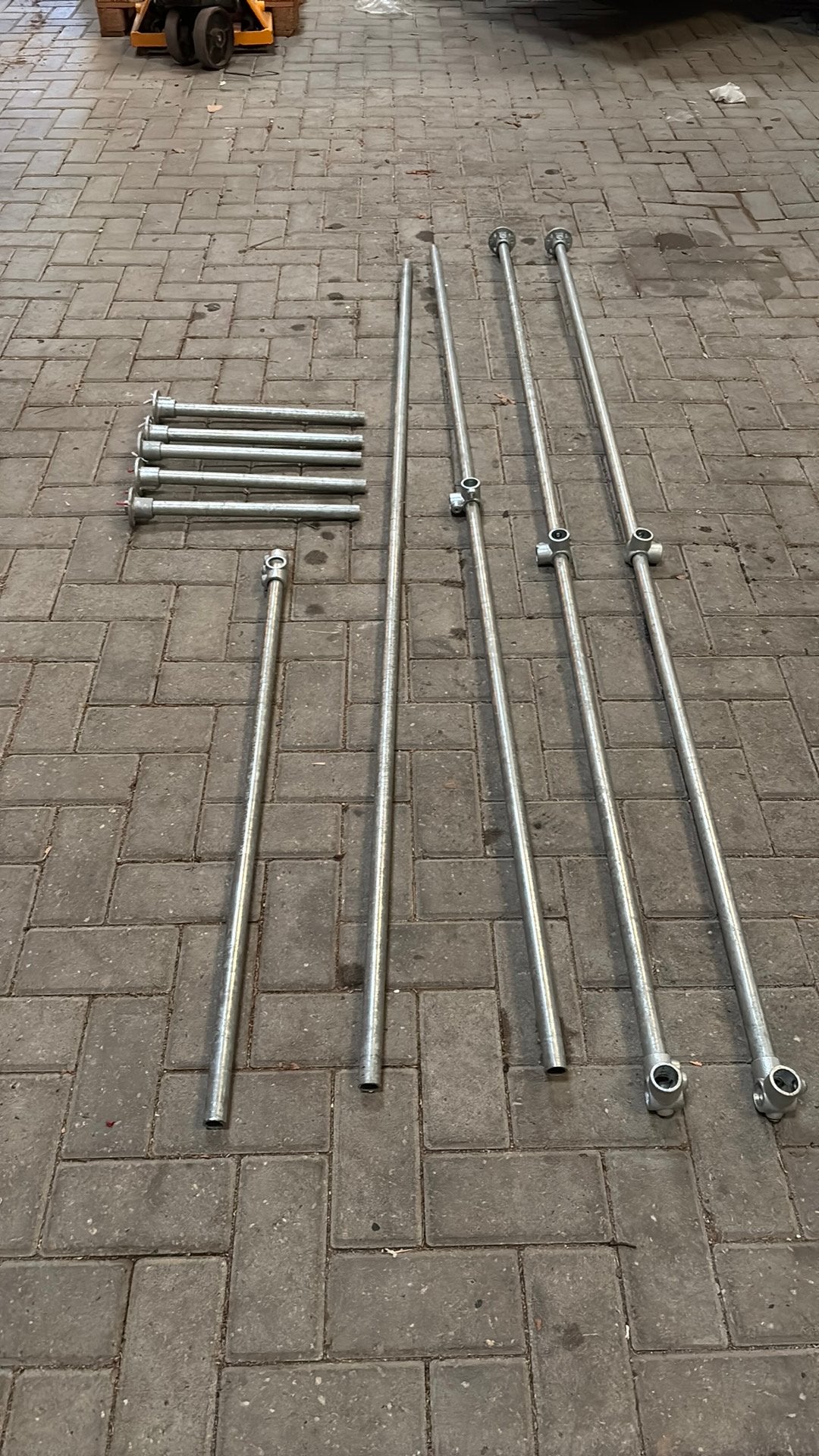 Steigerbuizen en koppelstukken voor steigerbouw, Ophalen, Gebruikt, Overige typen, 2 tot 5 meter