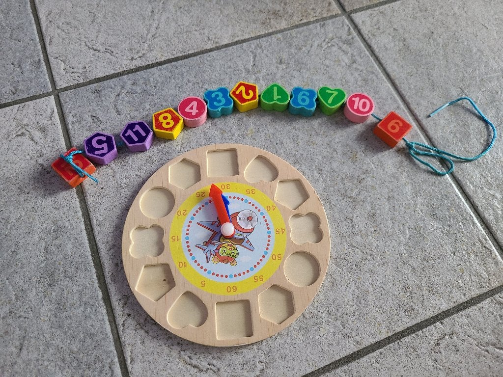 Houten puzzel klok, Ophalen of Verzenden, Zo goed als nieuw