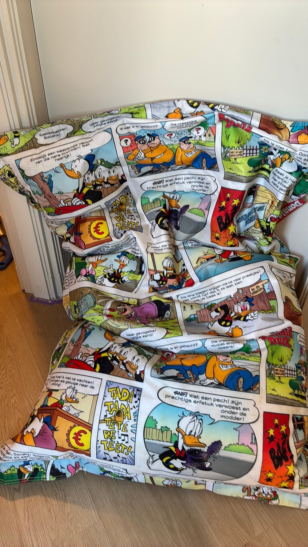 Donald Duck stripboek zitzak, Ophalen, Zo goed als nieuw, Meerkleurig, Zitzak
