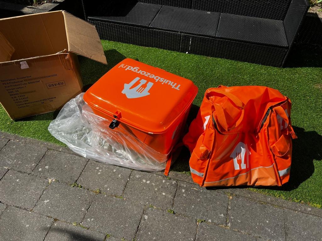 Thuisbezorgd bezorgtas scooter, Fietsen en Brommers, Ophalen of Verzenden
