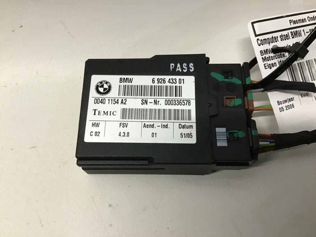 Computer stoel BMW 1-serie E87 ('04-'11) 692643301, Auto-onderdelen, Elektronica en Kabels, BMW, Gebruikt, Ophalen of Verzenden