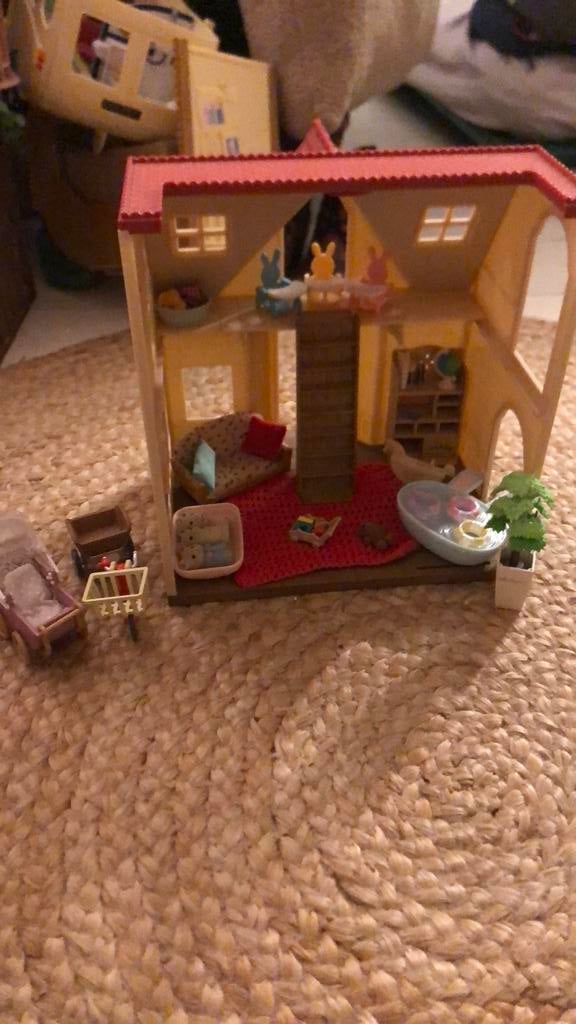 Sylvanium family speel huis ( baby’s), Ophalen of Verzenden, Zo goed als nieuw, Poppenhuis
