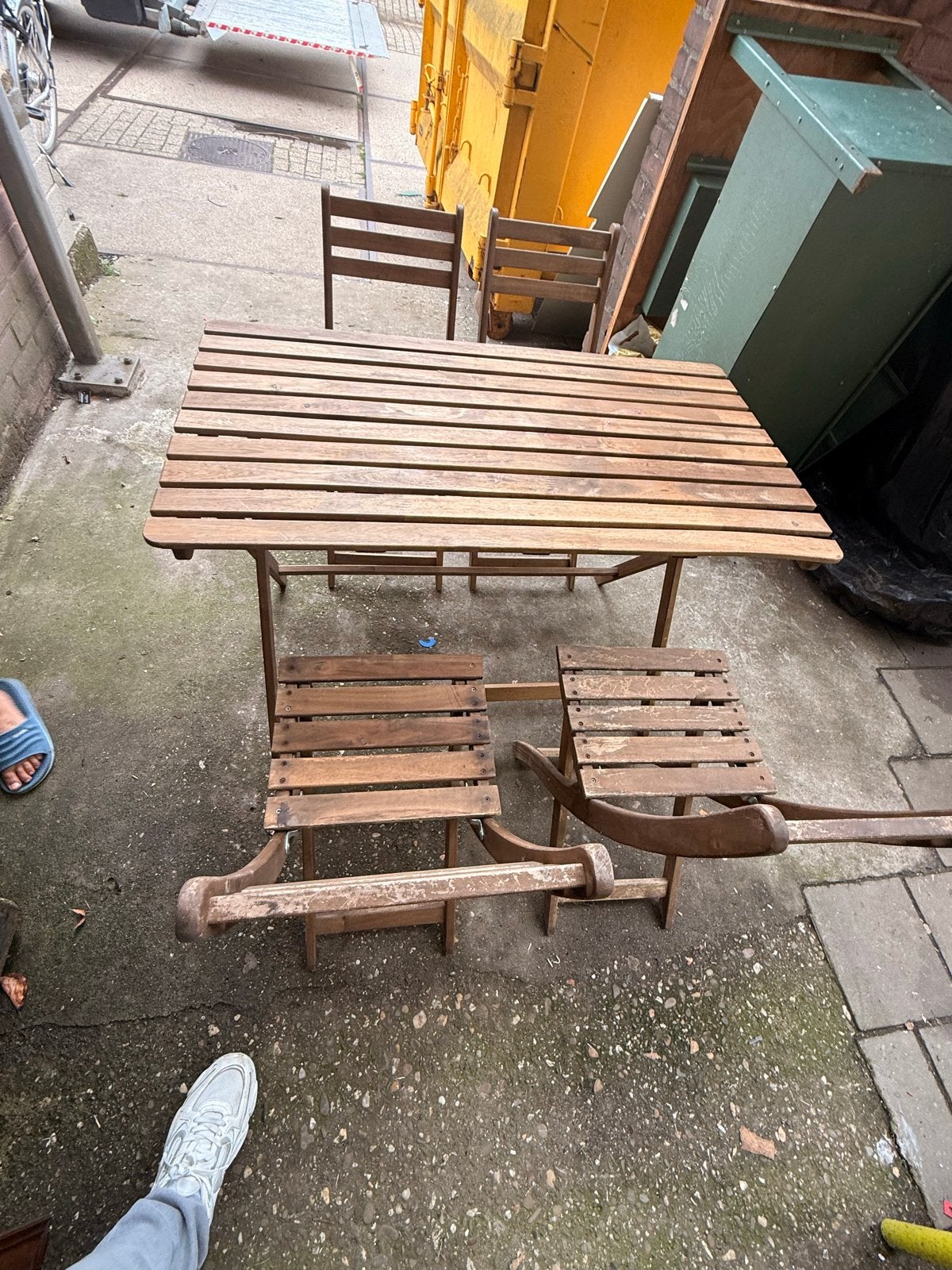 Houten tuinset met tafel en stoelen, Gebruikt, Eettafel, Tuinset, Hout