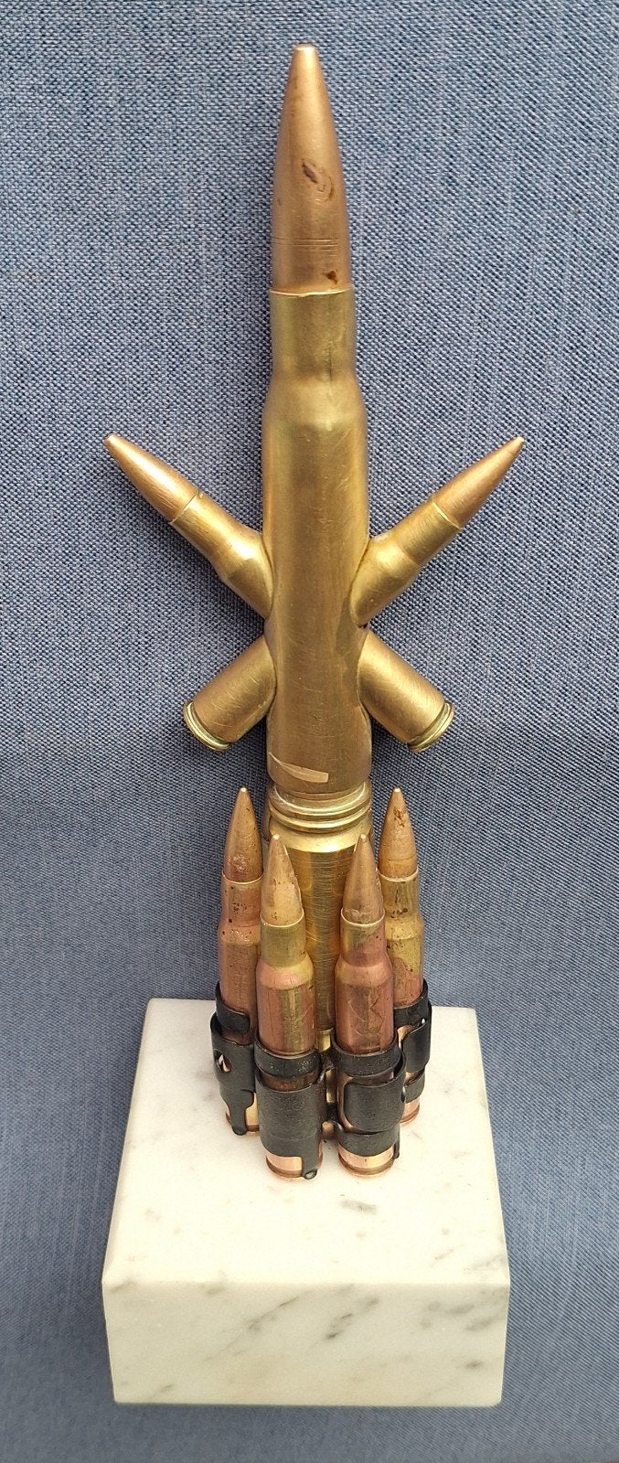 TRENCHART Kunstwerk op marmeren sokkel., Ophalen of Verzenden, Landmacht, Overige gebieden, Kunstobject