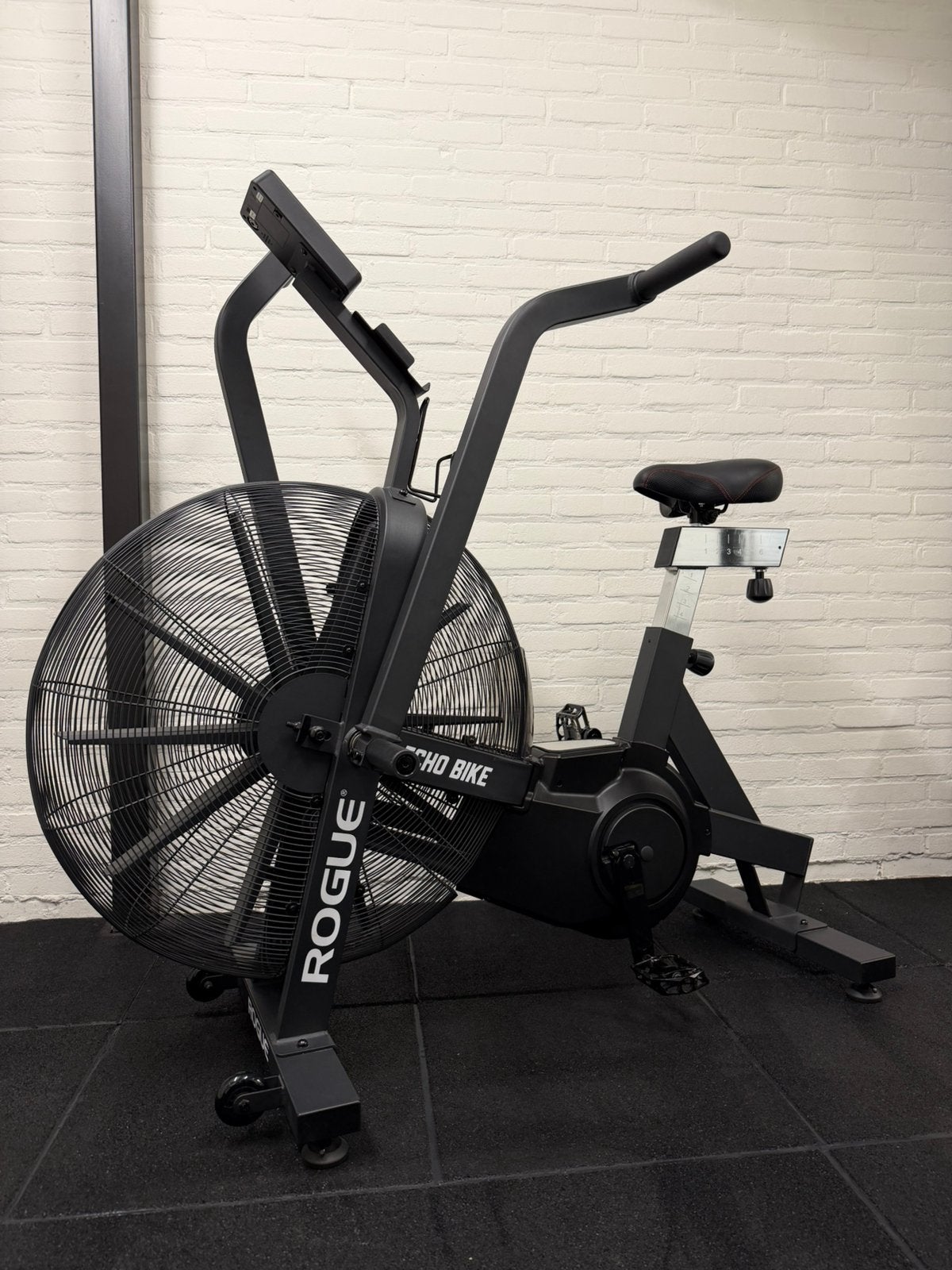 Rogue Echo V3 met accessoires, Ophalen, Zo goed als nieuw, Airbike, Metaal