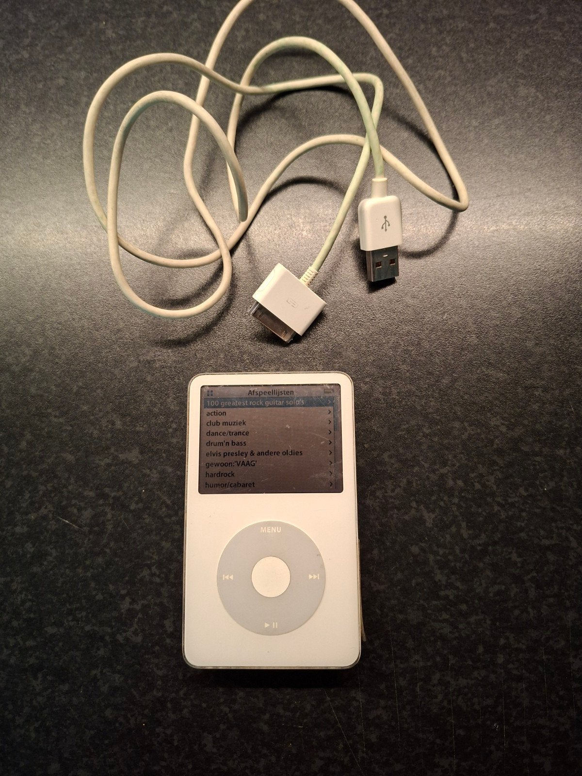 iPod Classic 60GB met veel muziek en oplader, Ophalen of Verzenden, Gebruikt, Classic, 40 GB en meer