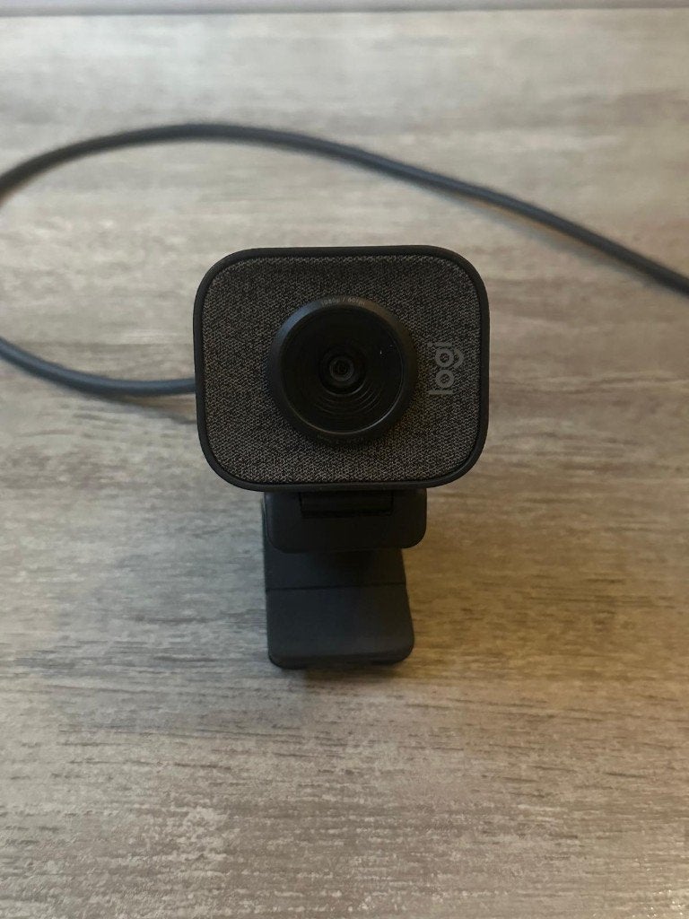 Logitech StreamCam 1080p 60FPS – inclusief USB-adapter, Verzenden, Zo goed als nieuw, ChromeOS, Logitec