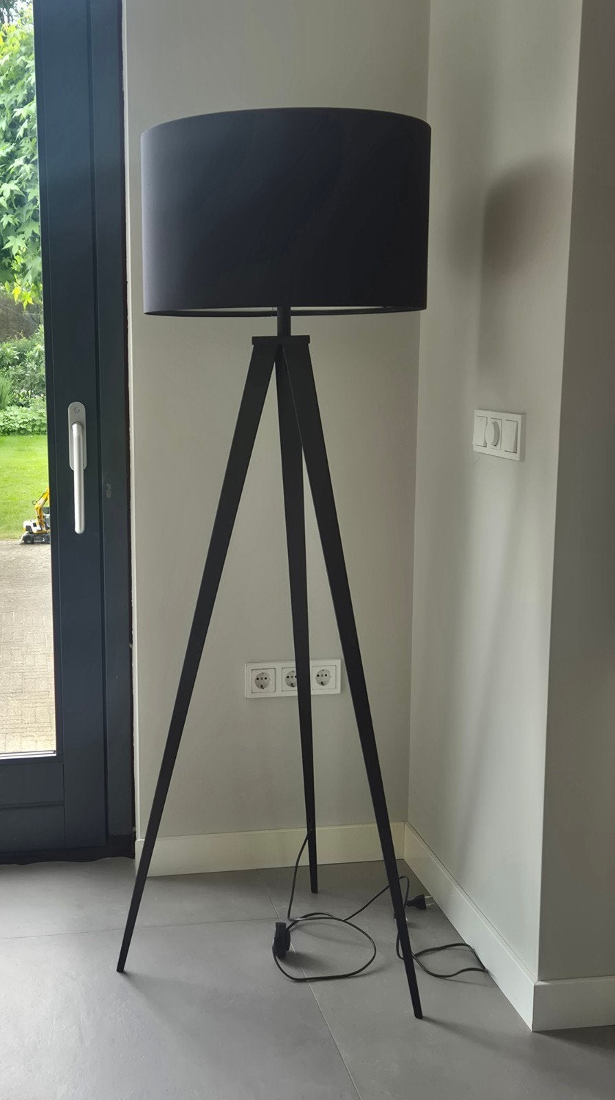Zuiver Zwarte Driepoot Vloerlamp, Ophalen of Verzenden