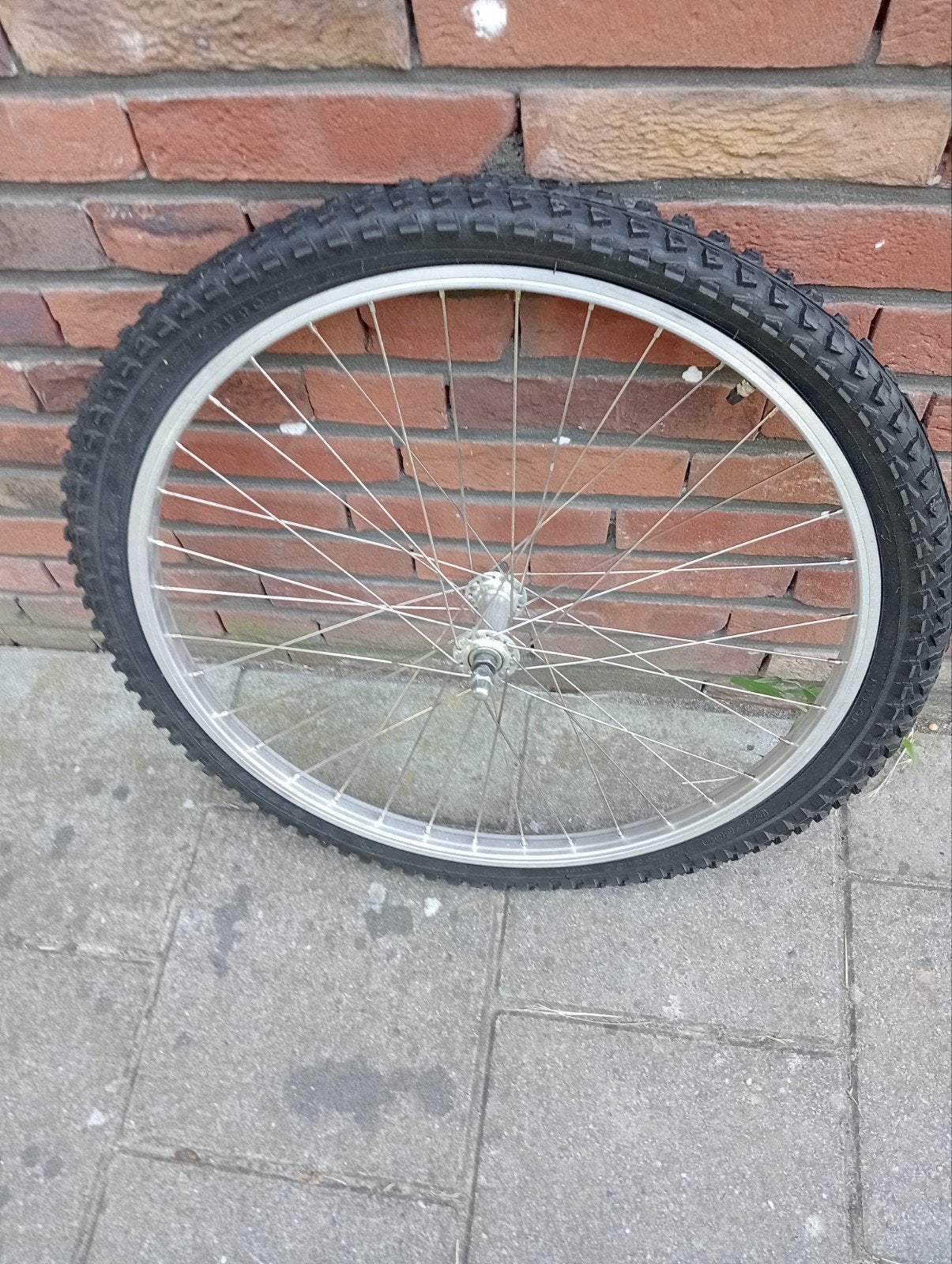 Fietswiel met band - 24 inch (54-507) - Double Impact, Wiel, Gebruikt, Ophalen of Verzenden, Aluminium