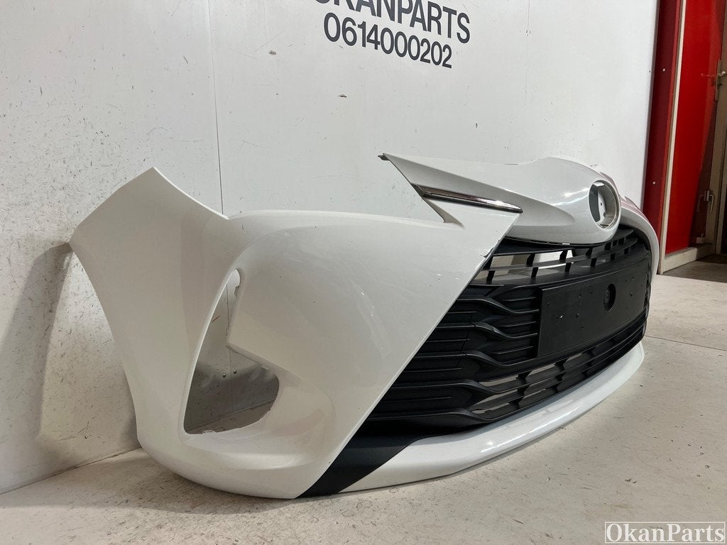 Toyota Yaris Voorbumper 52119-0DA40, Info@fabrikant.eu, Ophalen of Verzenden, Bumper, Fabrikant BV
