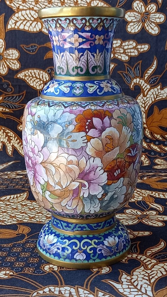 Mooie oude Chinese vaas van cloisonne met bloemen 25 cm., Ophalen of Verzenden