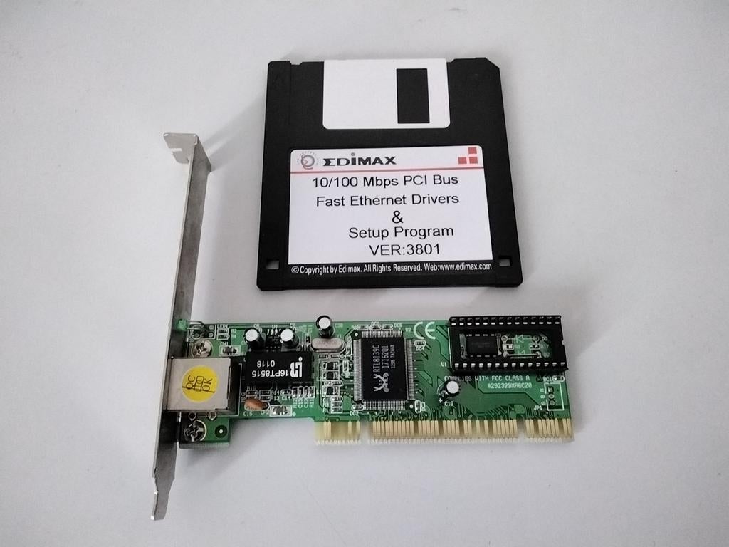 PCI netwerkkaart Realtek RTL8139 inclusief driver diskette, Computers en Software, Vintage Computers, Ophalen of Verzenden
