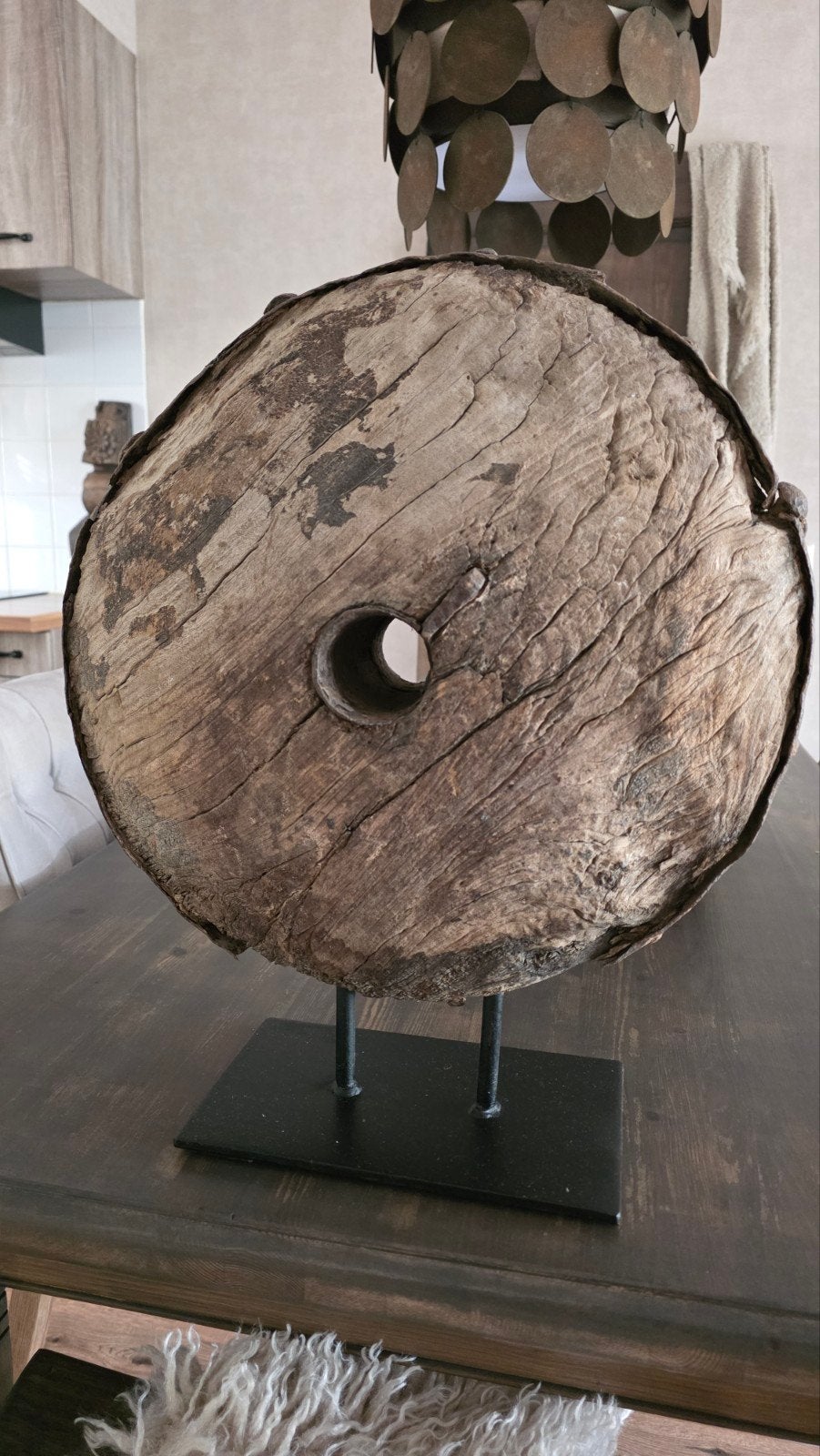 oude houten ornament wiel op voet, Ophalen, 45 cm, Zo goed als nieuw, Hout