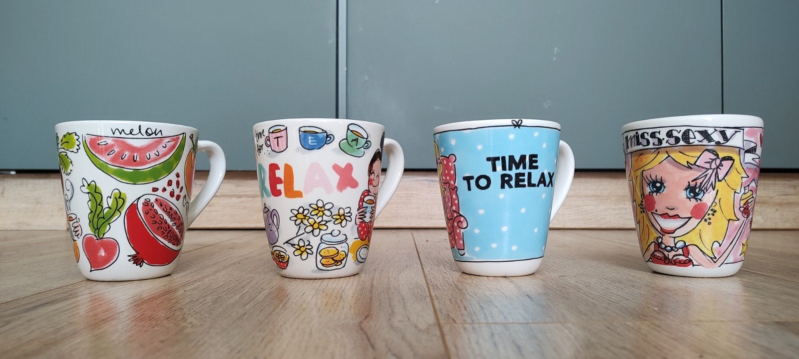 Grote Blond mokken met diverse prints - set van 4, Keramiek, Ophalen of Verzenden, Overige stijlen, Kop(pen) en/of Schotel(s)