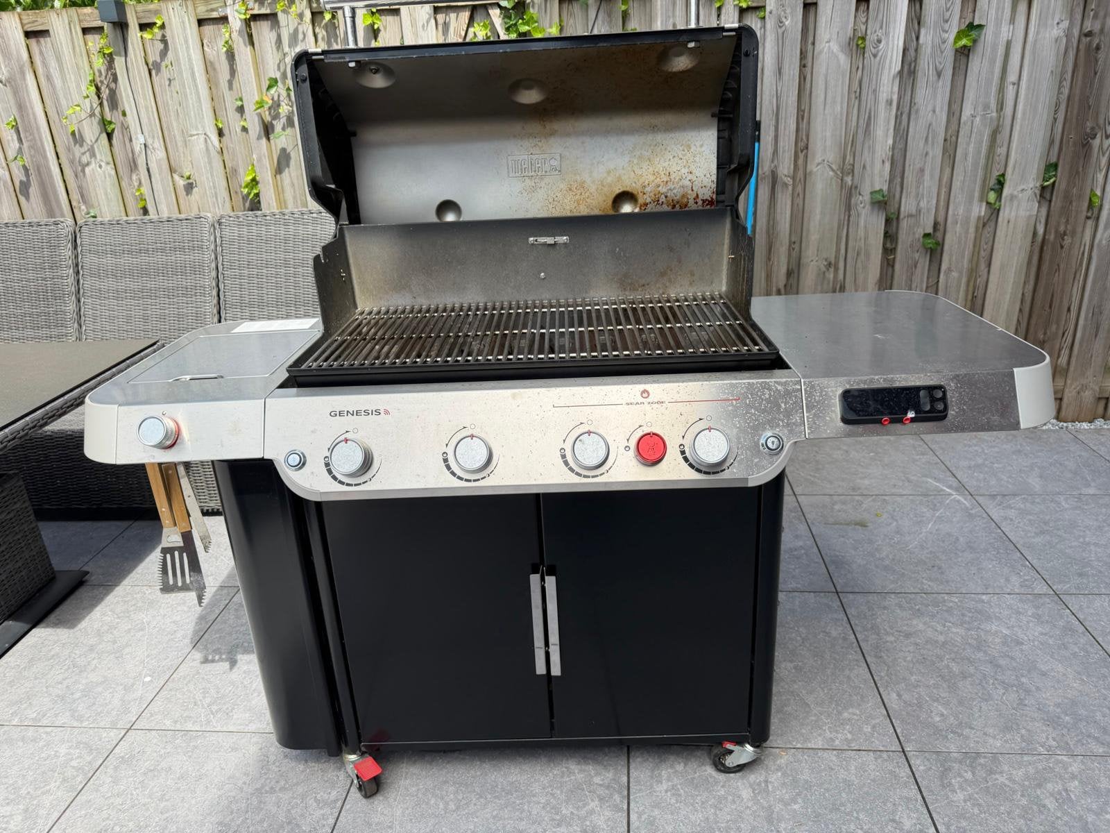 Bbq genesis ( weber), Ophalen of Verzenden, Zo goed als nieuw