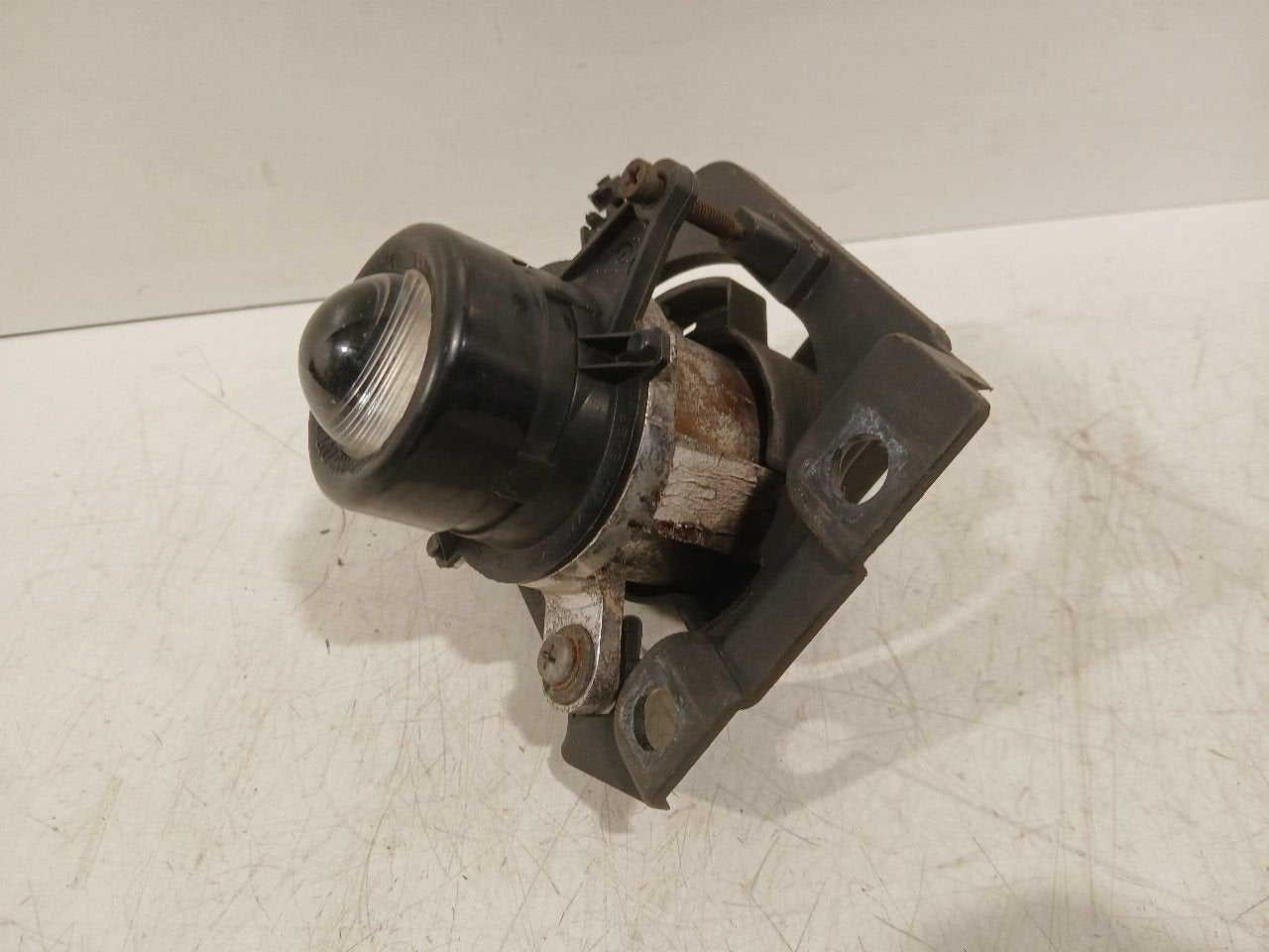 Mistlamp links Fiat 500, Van der Ven Autorecycling B.V., Gebruikt, Ettenseweg 76, 4706 PB Roosendaal, The Netherlands, Herkomst onderdeel bekend