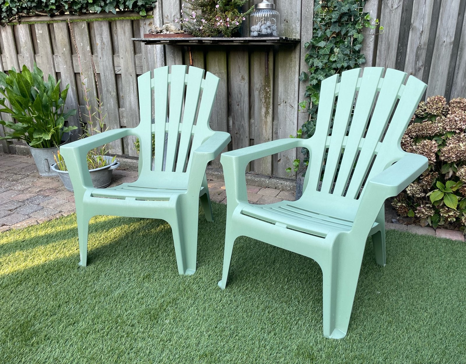 2x adirondack tuinstoel, Ophalen, Zo goed als nieuw, Kunststof, Stapelbaar
