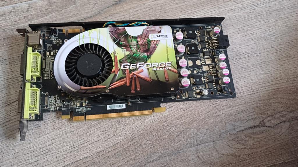 XFX GeForce 9800 GT Videokaart - Gebruikt, Computers en Software, Videokaarten, Gebruikt, GDDR3, Ophalen of Verzenden, PCI-Express 1