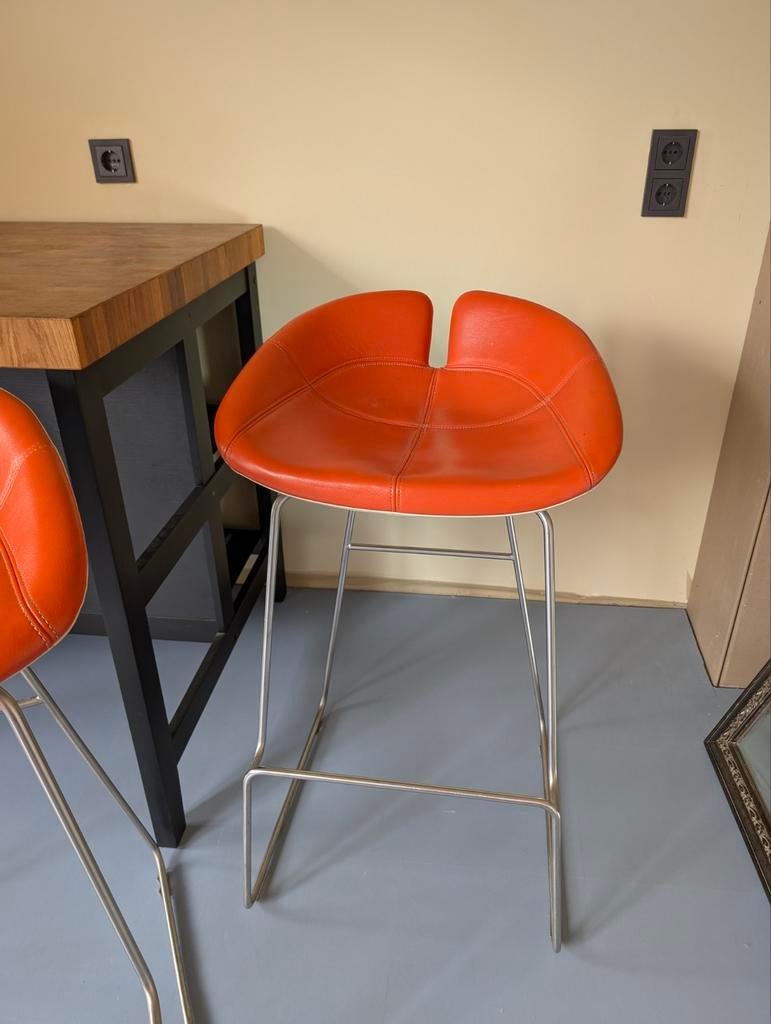2x Moroso fjord barkruk door Patricia Urquiola, Huis en Inrichting, 1 kruk, Ophalen, 60 tot 90 cm