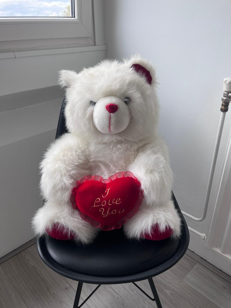 Grote witte teddybeer met hart - 'I Love You', Kinderen en Baby's, Speelgoed | Knuffels en Pluche, Beer, Ophalen of Verzenden