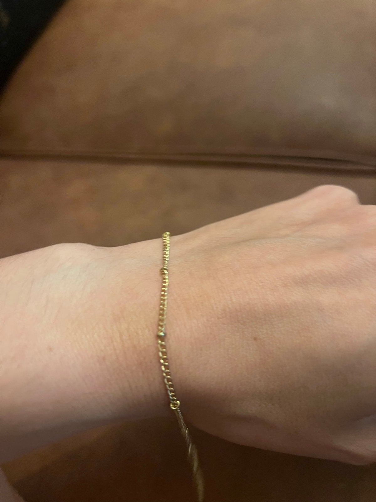 Gouden armband met kleine bolletjes, Overige materialen, Ophalen of Verzenden, Zo goed als nieuw, Met bedels of kralen