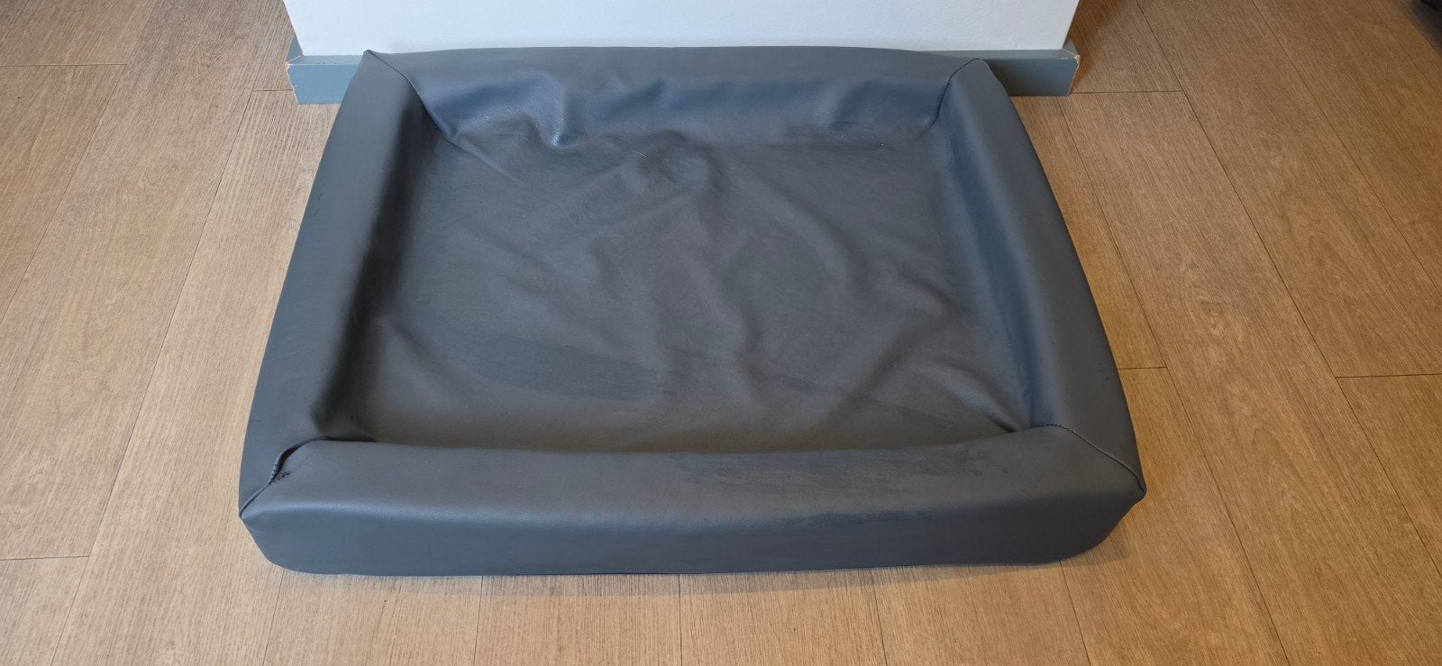 Middelgrote hondenmand 85x70x15 maat M kunstleer grijs, Dieren en Toebehoren, Ophalen, Gebruikt, Leer