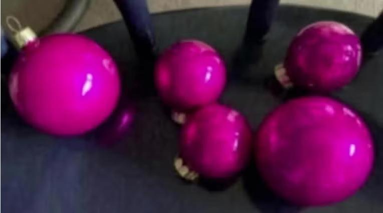 5 roze, rose kerstballen Christmas; kerstdecoratie, kerstmis, Ophalen of Verzenden, Zo goed als nieuw