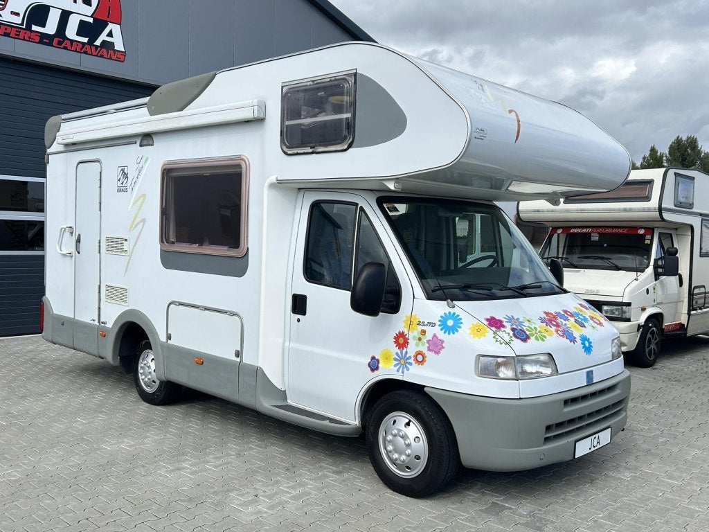 Foto 3 van Knaus Sun Traveller 605MF 6-Persoons Fiat Ducato 2.8JTD