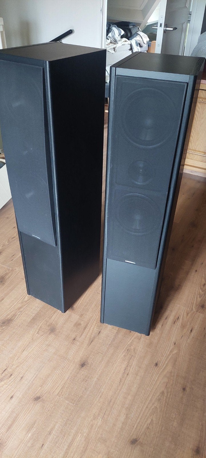grundig speakers, Audio, Tv en Foto, Ophalen, Zo goed als nieuw, 120 tot 150 watt, Overige merken