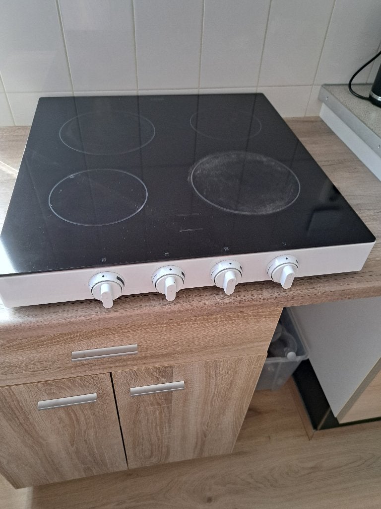 Vrijstaande keramische kookplaat, Ophalen, Gebruikt, Keramisch, 4 kookzones