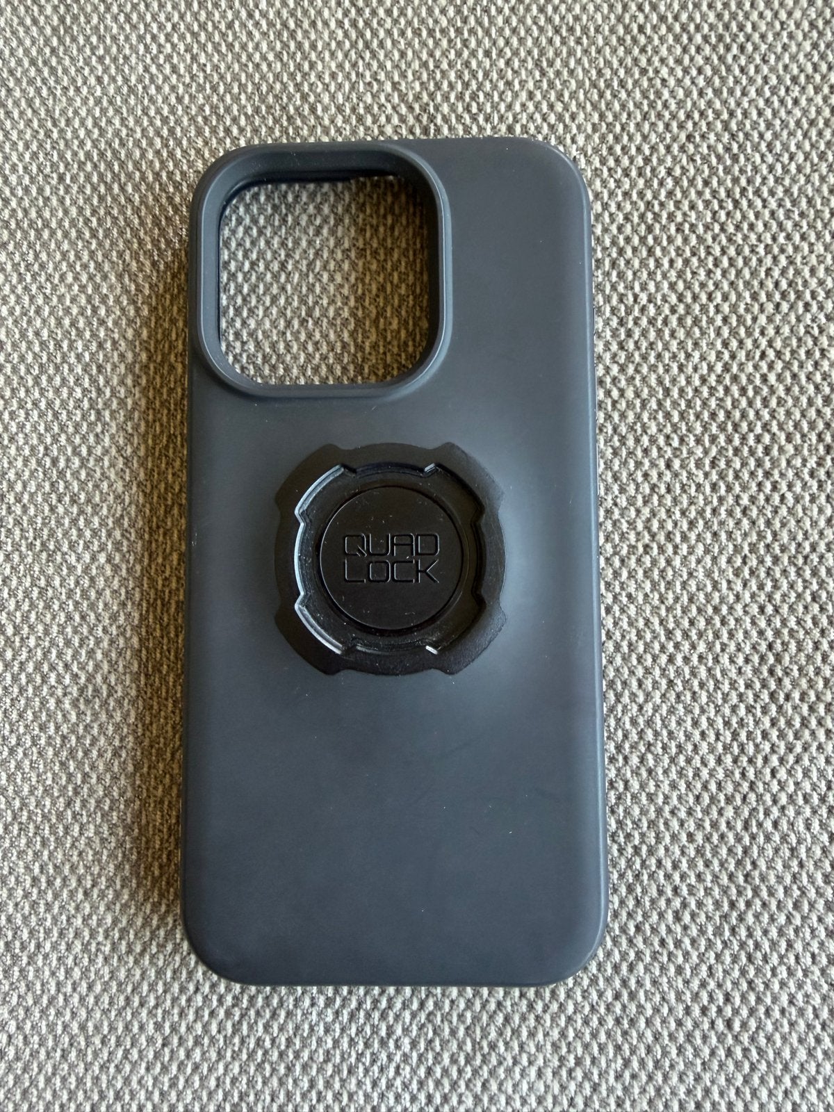 QuadLock hoesje voor iPhone 13 & 14 Pro, Verzenden, Zo goed als nieuw, Bescherming, Apple