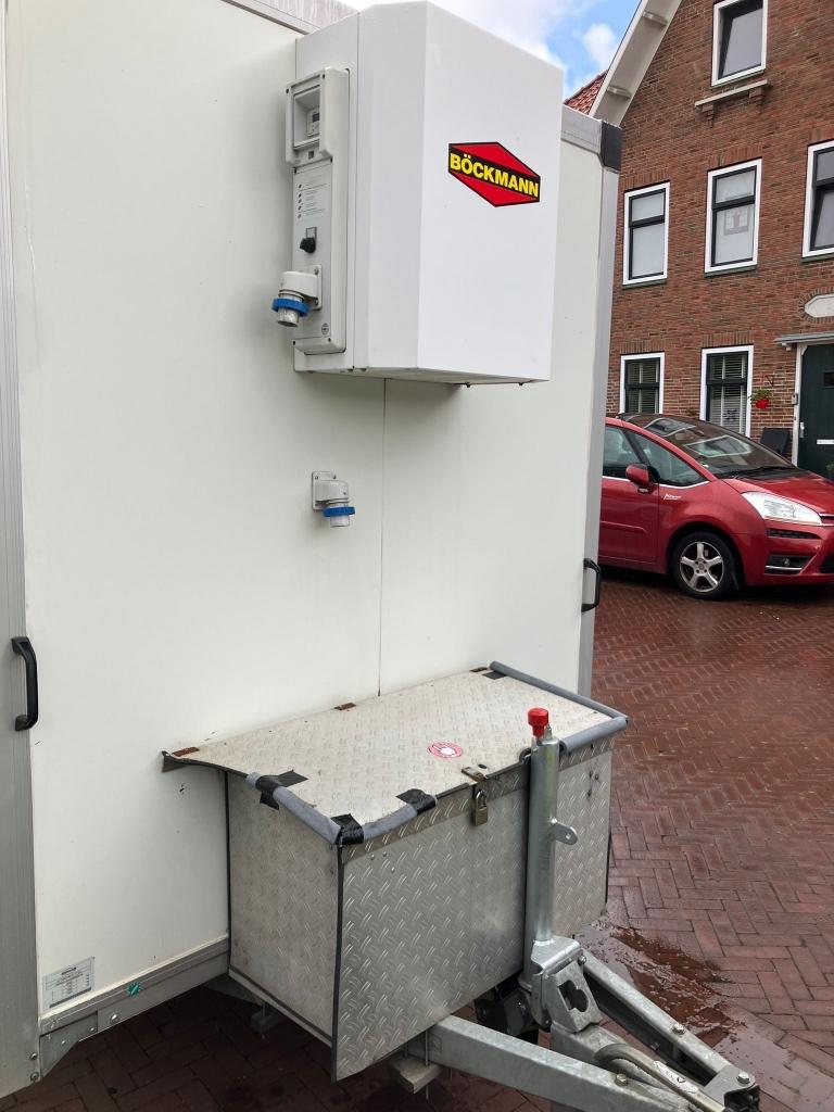 Bloemen Koel aanhanger, Ophalen, Zo goed als nieuw