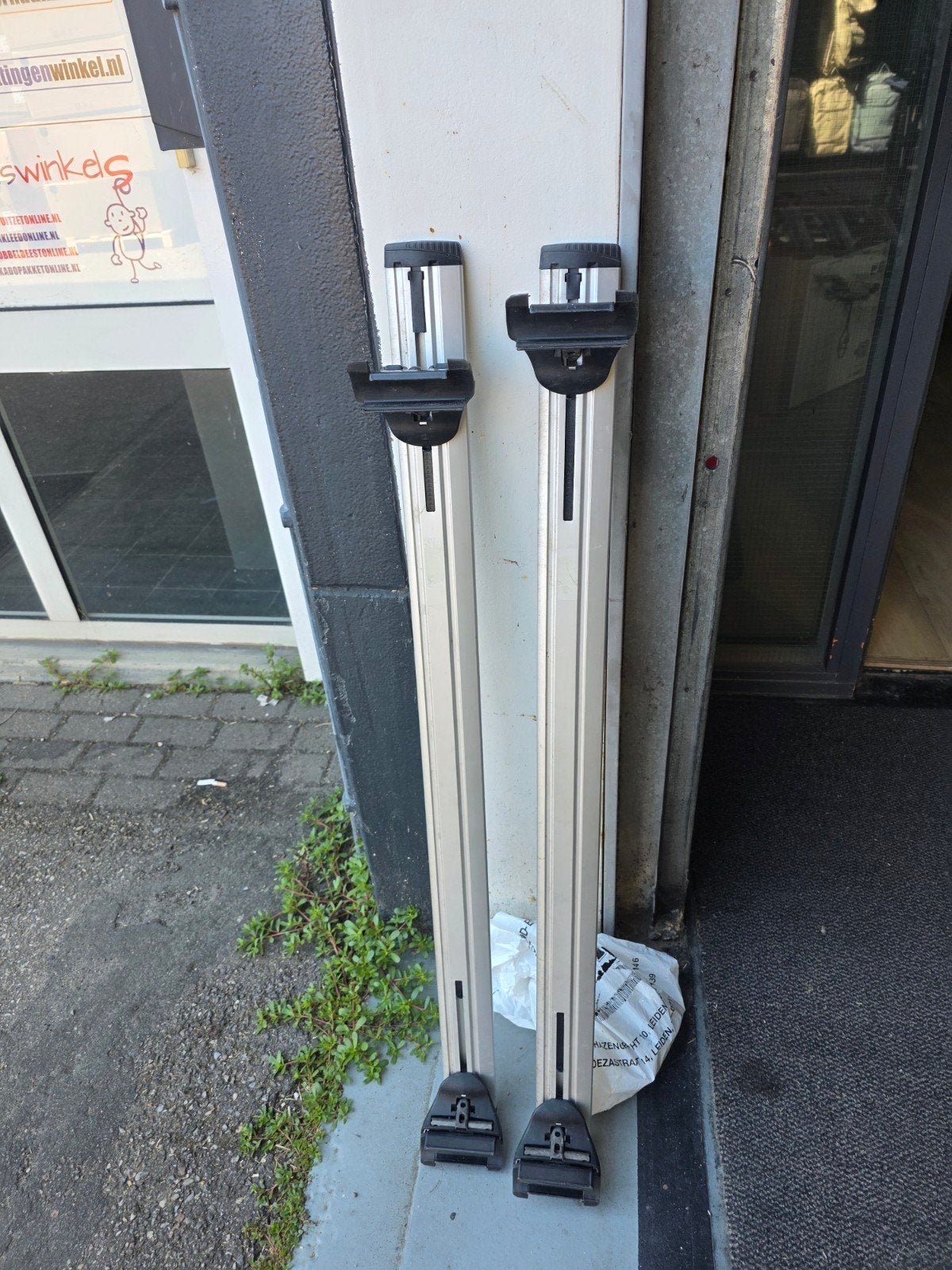 Thule Wingbar dakdragers met Nissan kit, Ophalen, Gebruikt
