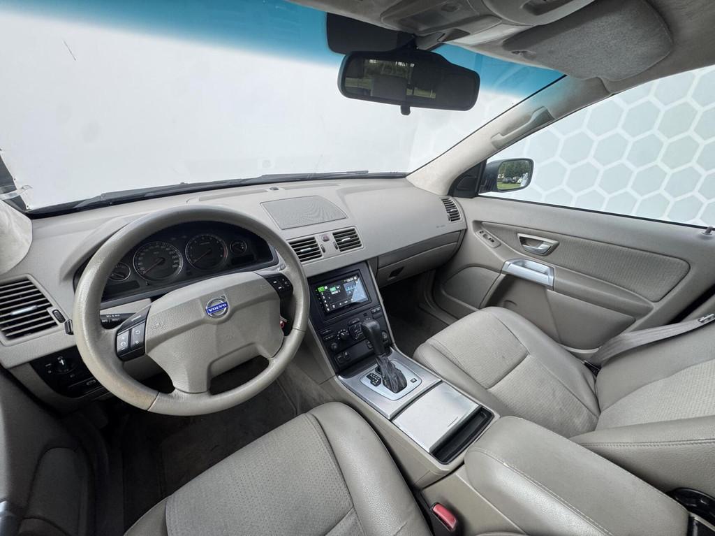 Volvo XC90 2.5 T Exclusive Trekhaak 210PK 7 persoons Airco, Auto's, Gebruikt, Beige, 2521 cc, Bedrijf
