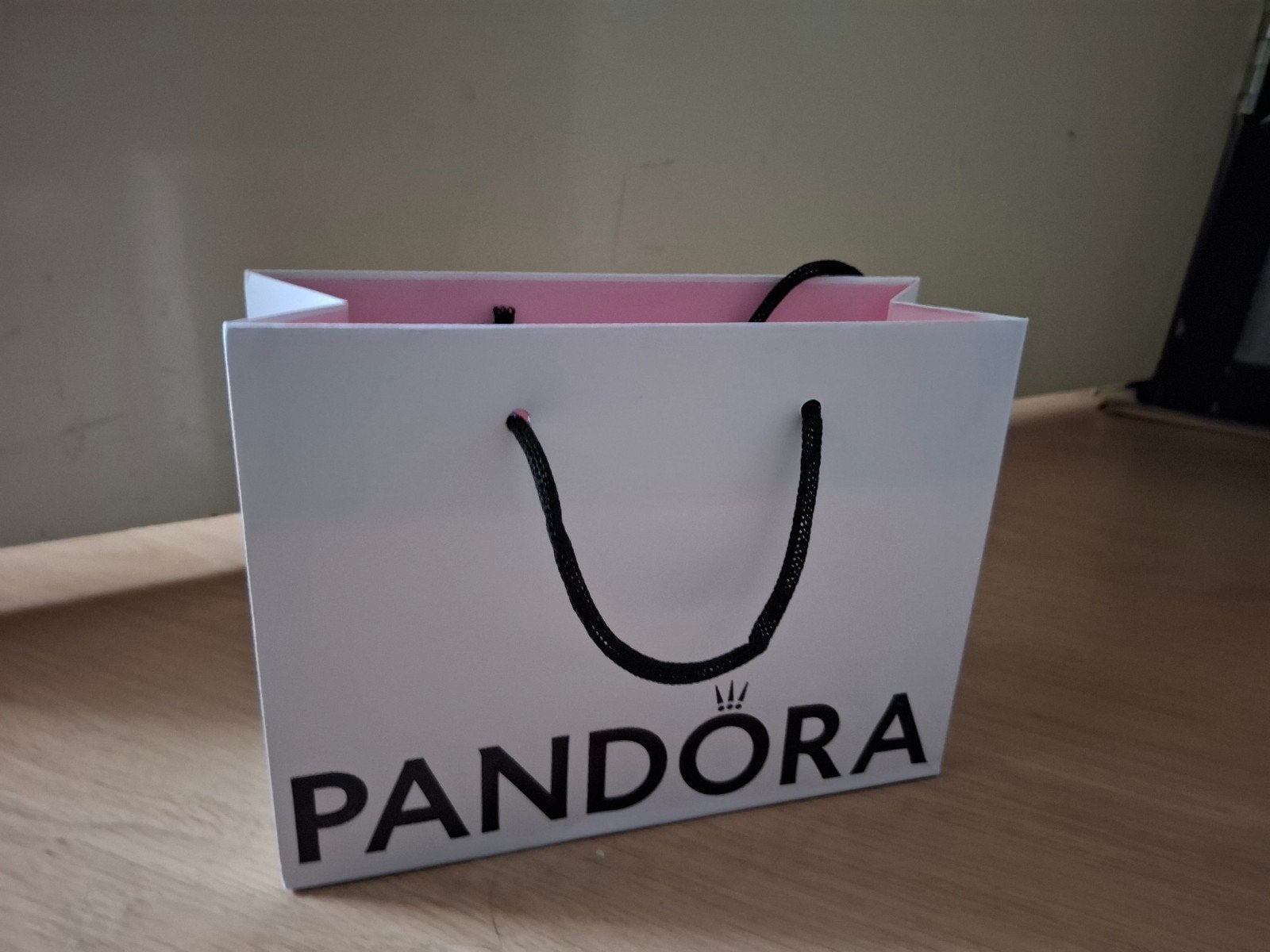 Pandora cadeauzakje, Ophalen of Verzenden, Zo goed als nieuw, Wit, Overige typen