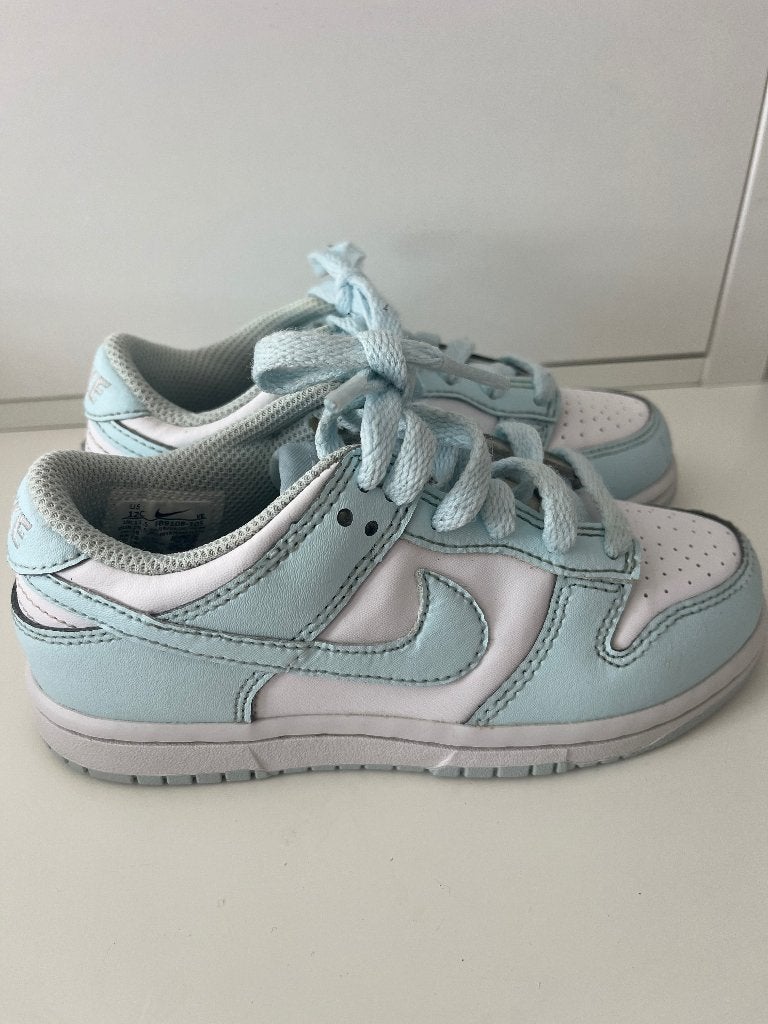 Leuke Nike dunk low, Verzenden, Jongen of Meisje, Schoenen, Zo goed als nieuw