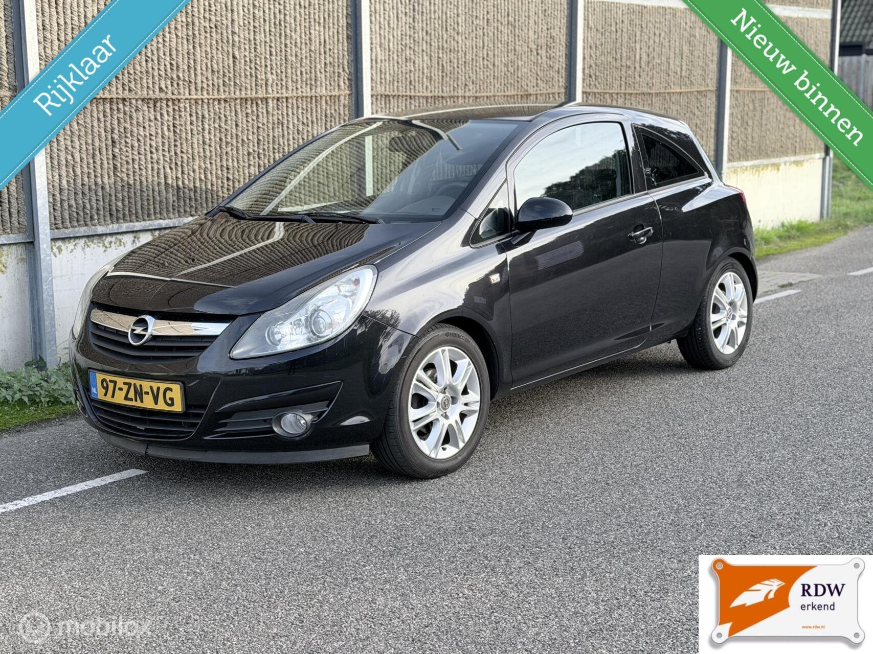 Opel Corsa 1.4-16V Executive NAP/AIRCO/CARPLAY/ANDROID AUTO/, Auto's, Voorwielaandrijving, Gebruikt, 4 cilinders, Zwart
