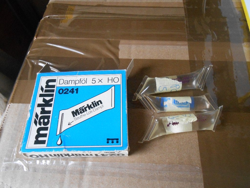 Märklin 0241, 3 ampullen met rookvloeistof in de ovp, Hobby en Vrije tijd, Modeltreinen | H0, Gelijkstroom of Wisselstroom, Overige typen