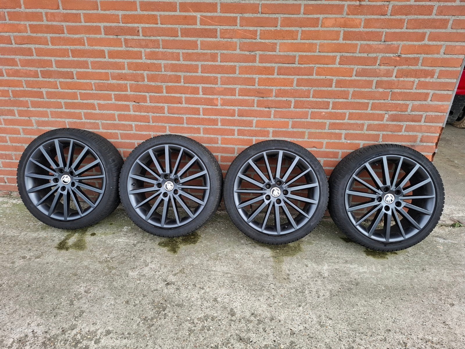18 Inch lichtmetalen velgen Skoda Octavia superb rs, Auto-onderdelen, Ophalen, Gebruikt, 16 inch, Banden en Velgen